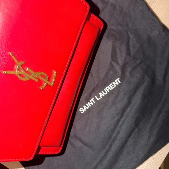 Red YSL medium sunset bag. Great condition, barely worn. - Picture 6 of 9